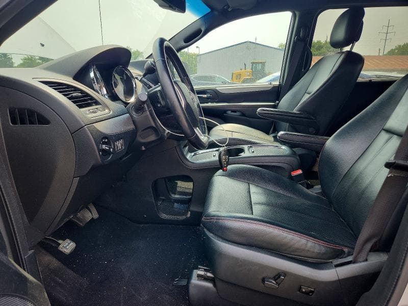 2017 DODGE GRAND CARAVAN GT 7