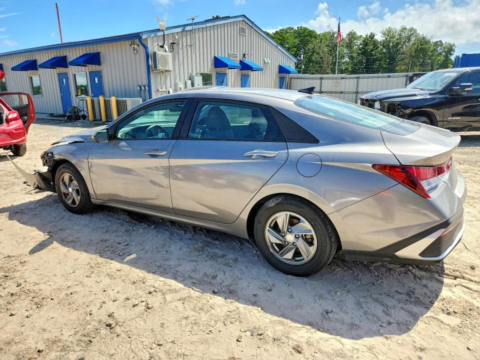 2024 HYUNDAI ELANTRA SE 2