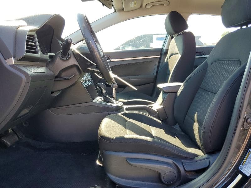 2020 HYUNDAI ELANTRA SE 7