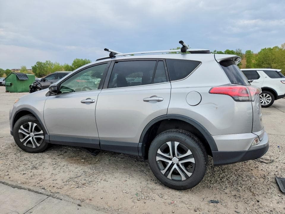 2018 TOYOTA RAV4 LE 2