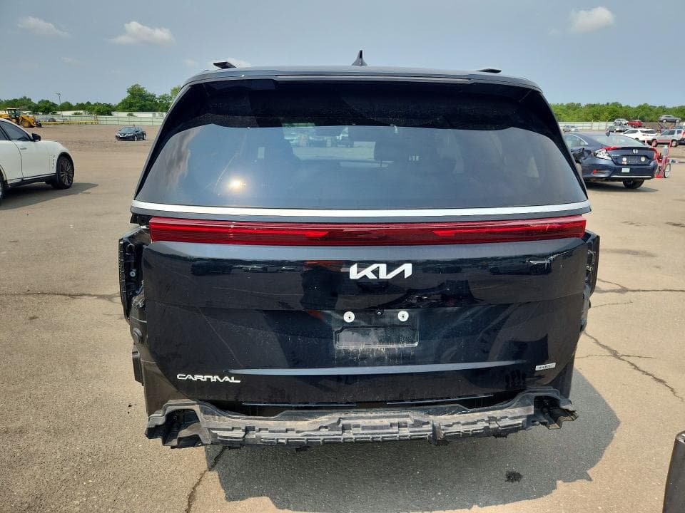 2025 KIA CARNIVAL EX 6