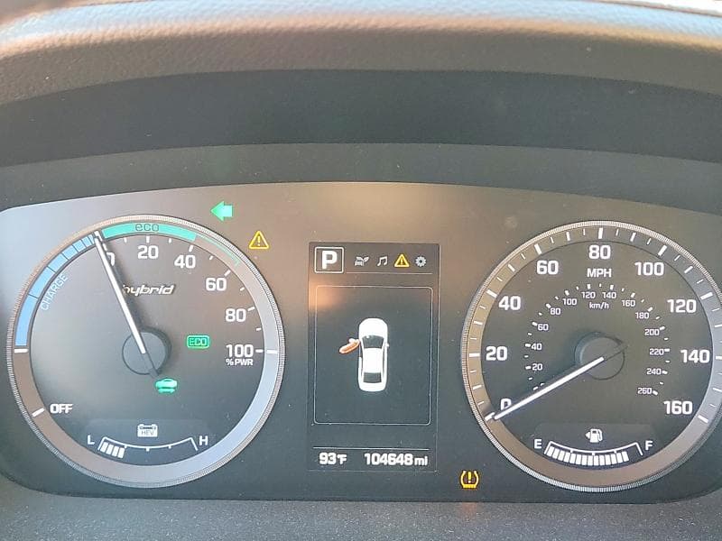 2017 HYUNDAI SONATA HYBRID LIMITED 9
