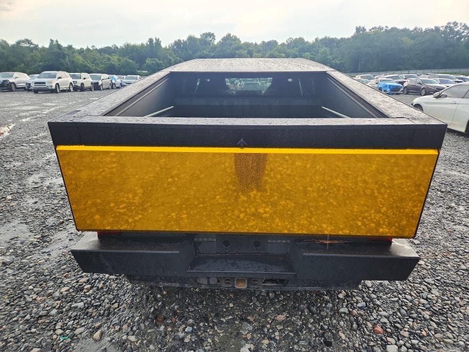 2025 TESLA CYBERTRUCK 6