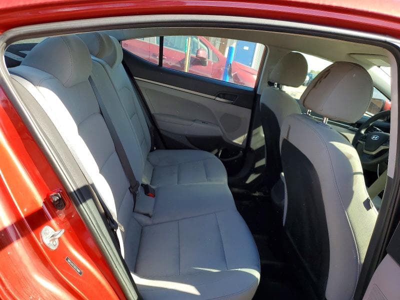 2018 HYUNDAI ELANTRA SE 10