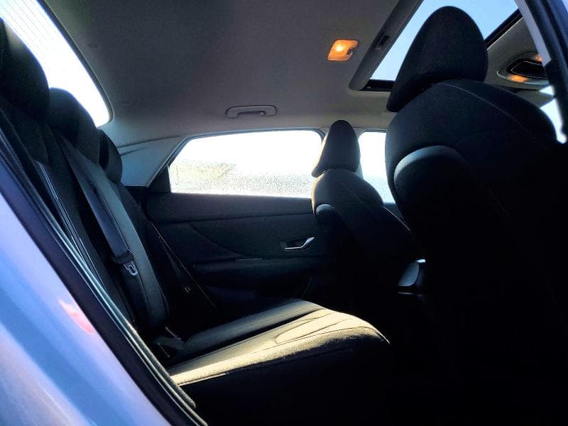 2022 HYUNDAI ELANTRA SEL 10