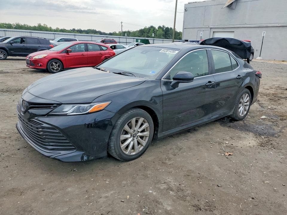 2018 TOYOTA CAMRY LE - 1