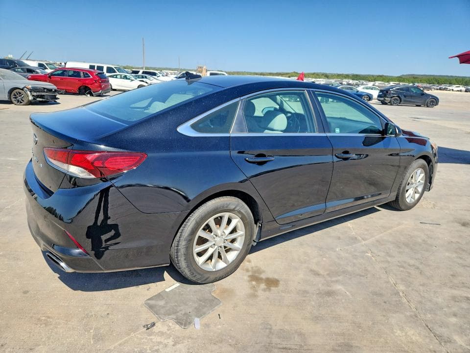 2018 HYUNDAI SONATA SE 3