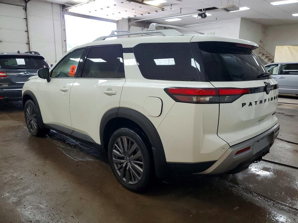 2023 NISSAN PATHFINDER SL 2