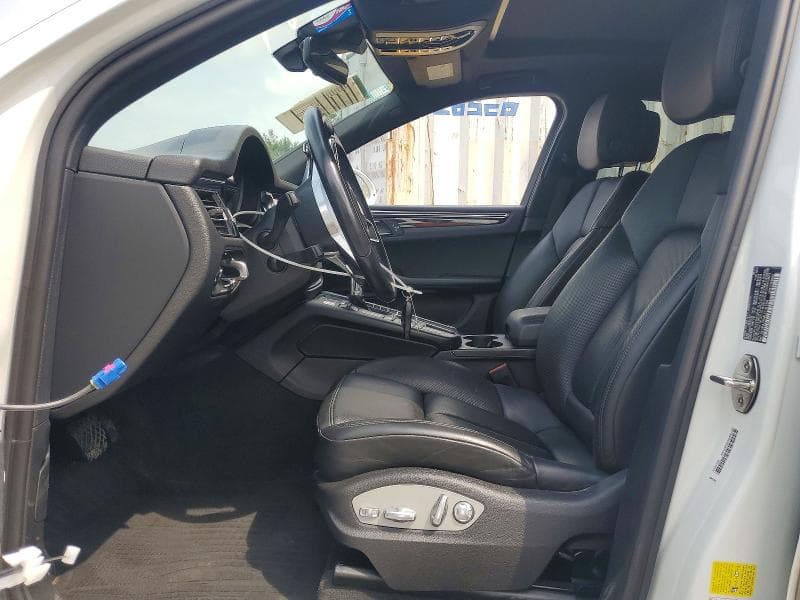 2021 PORSCHE MACAN 7