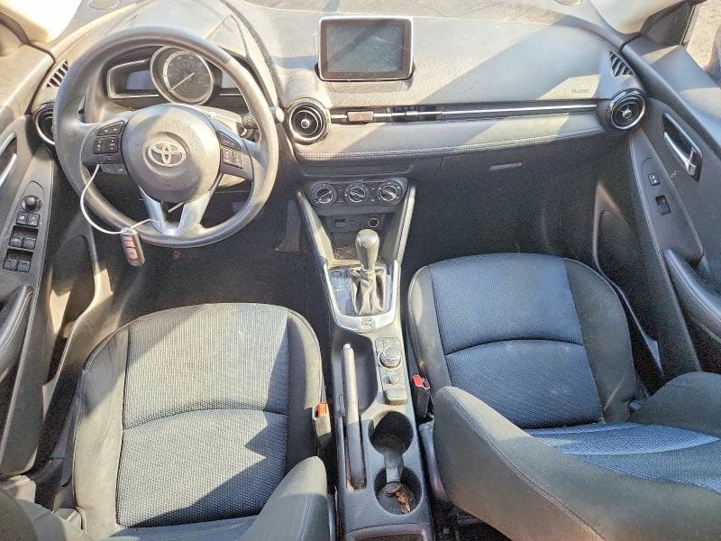 2017 TOYOTA YARIS IA BASE 8