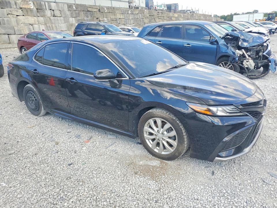 2022 TOYOTA CAMRY XSE 4