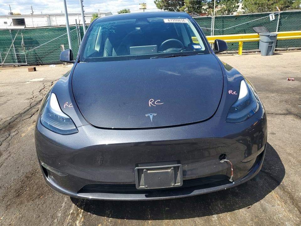 2024 TESLA MODEL Y 5