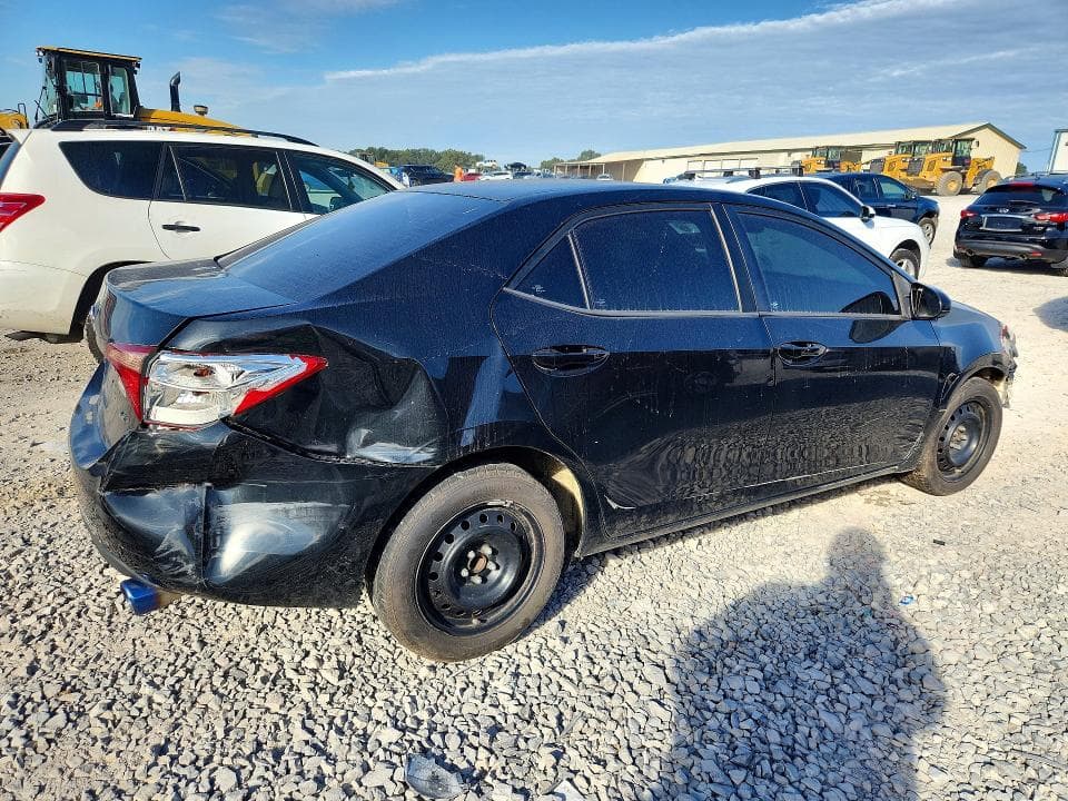 2018 TOYOTA COROLLA LE 3