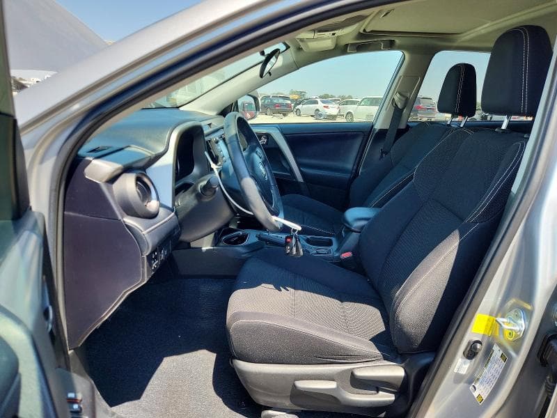 2017 TOYOTA RAV4 XLE 7