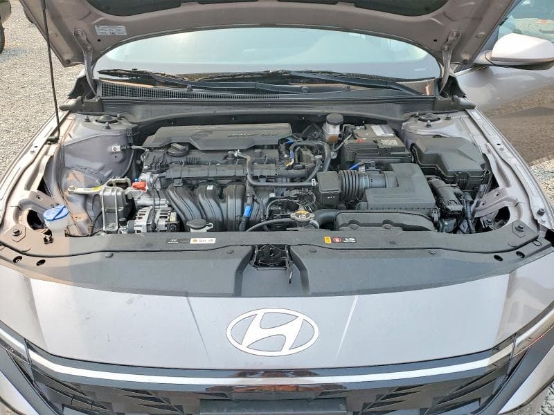 2024 HYUNDAI ELANTRA SEL 11