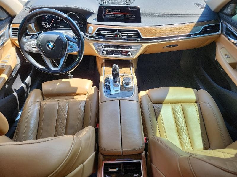 2017 BMW 750 XI 8