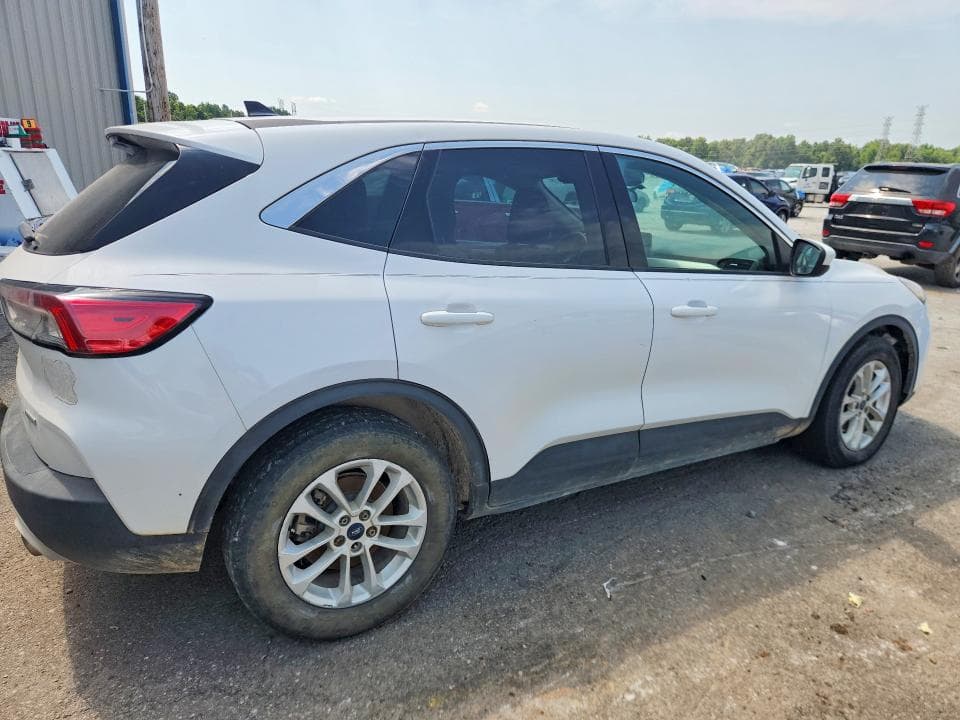 2020 FORD ESCAPE SE 3