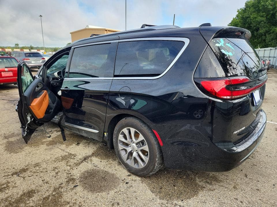 2025 CHRYSLER PACIFICA HYBRID PINNACLE 2