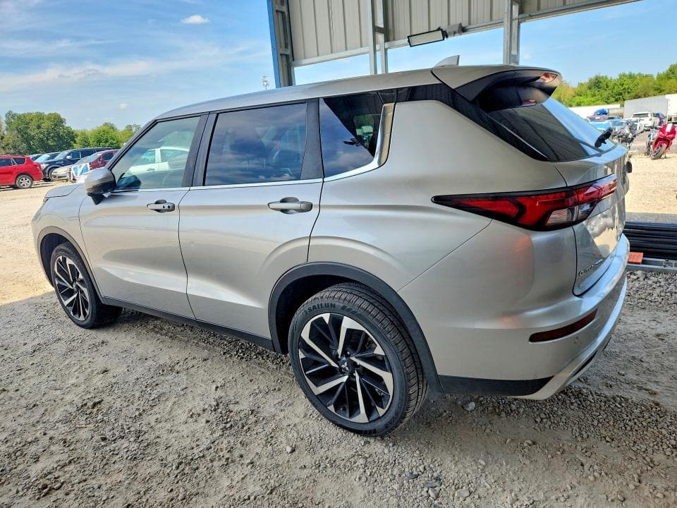 2022 MITSUBISHI OUTLANDER SE 2