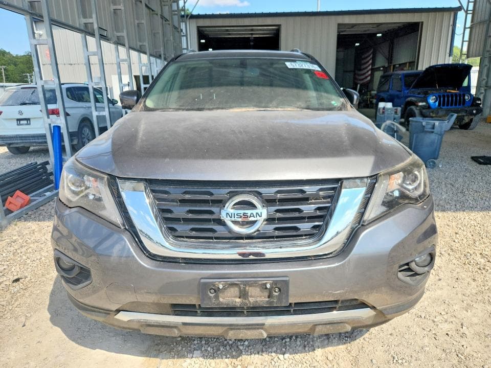 2018 NISSAN PATHFINDER SL 5