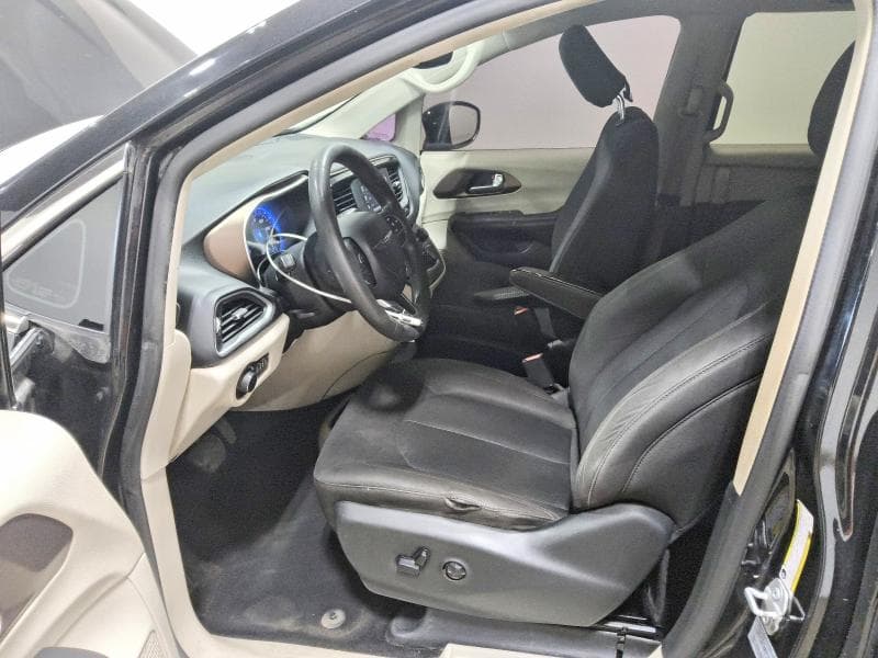 2017 CHRYSLER PACIFICA TOURING 7
