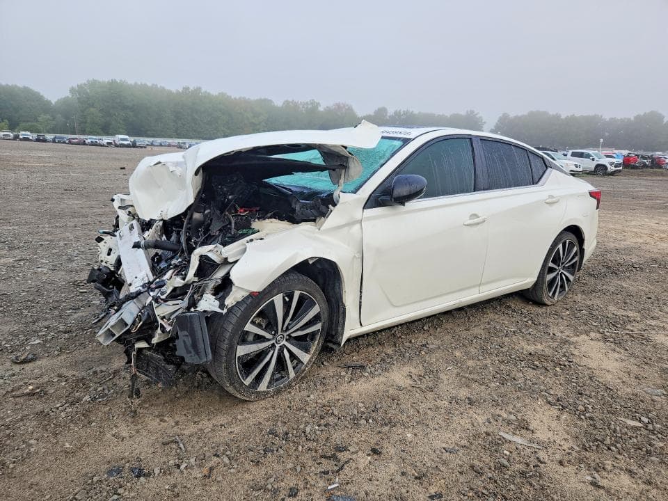 2021 NISSAN ALTIMA SR - 1
