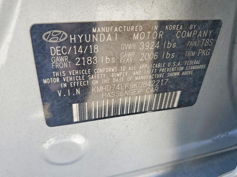 2019 HYUNDAI ELANTRA SE 12