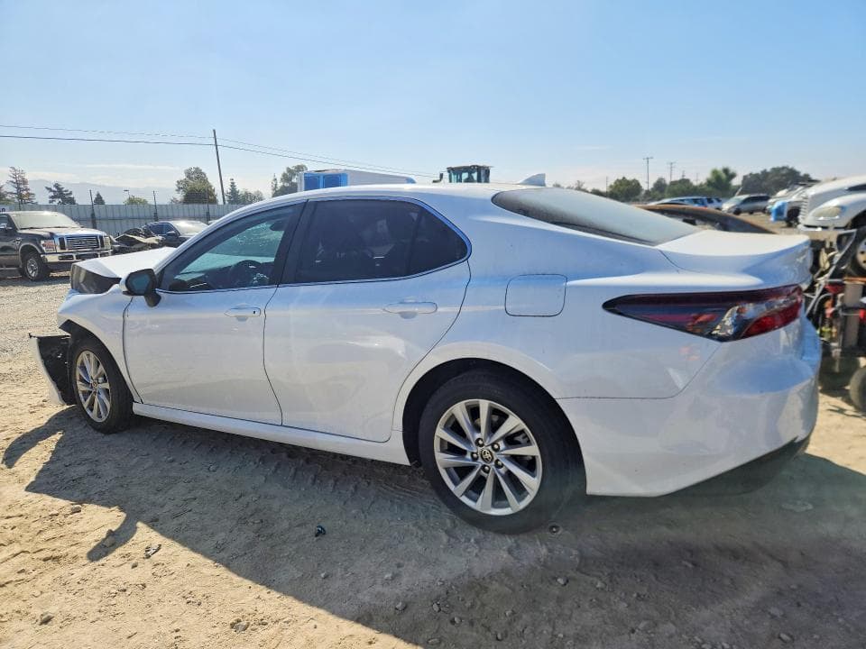 2024 TOYOTA CAMRY LE 2