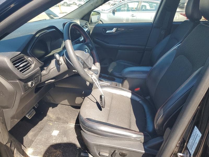 2024 FORD ESCAPE ST LINE 7