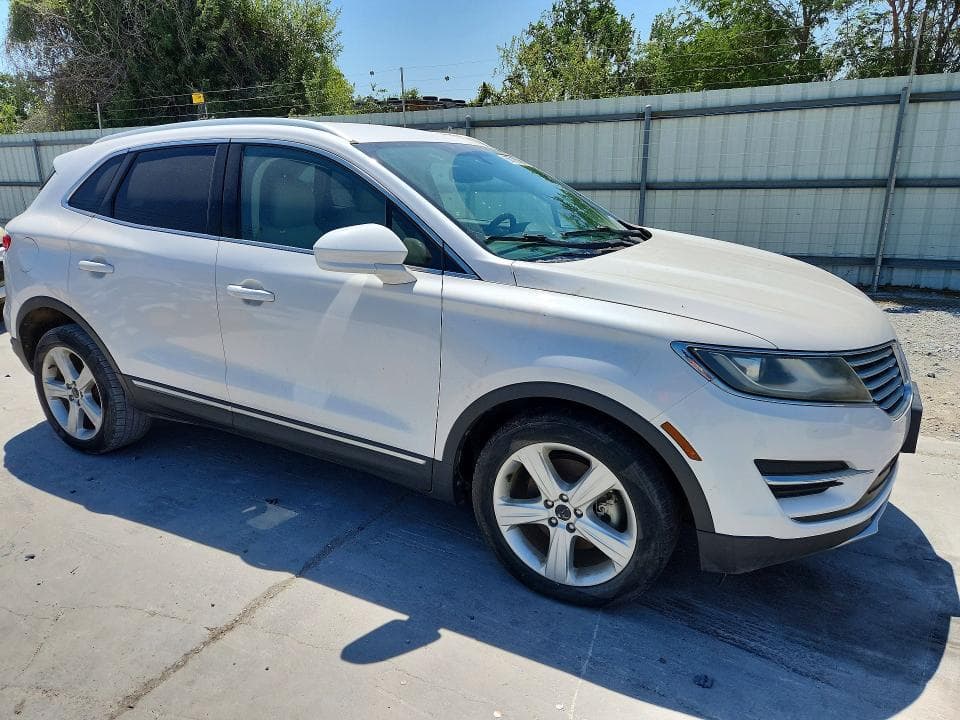 2018 LINCOLN MKC PREMIERE 4