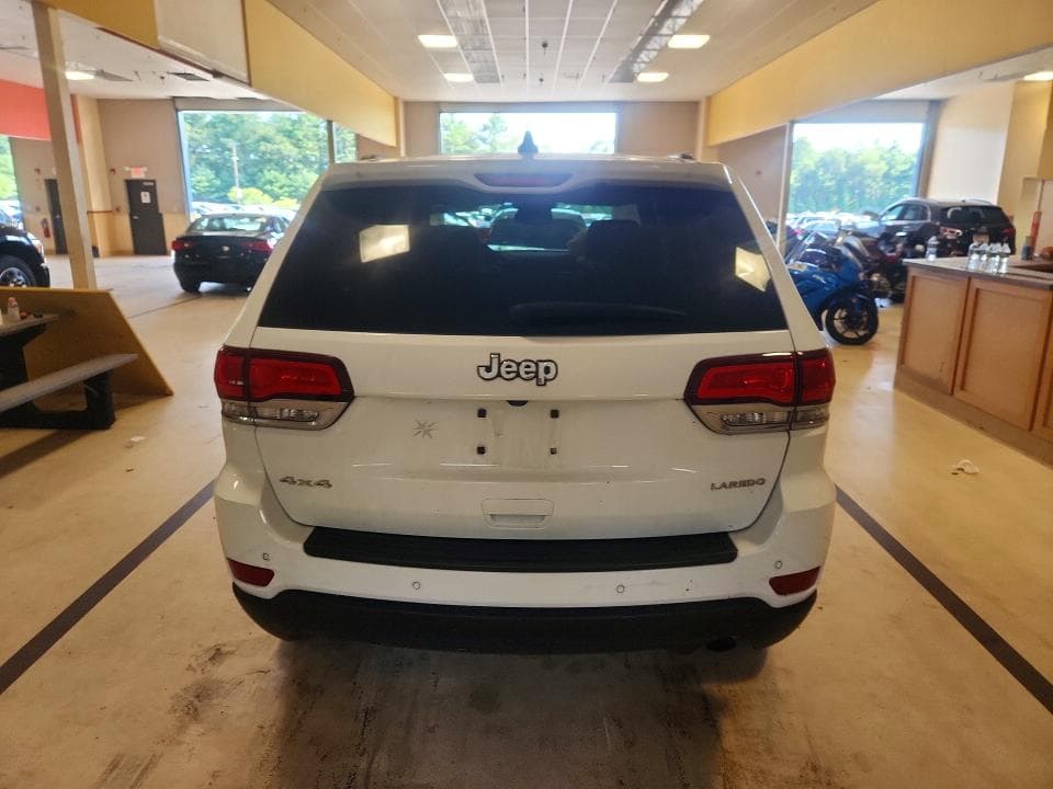 2022 JEEP GRAND CHEROKEE LAREDO E 6