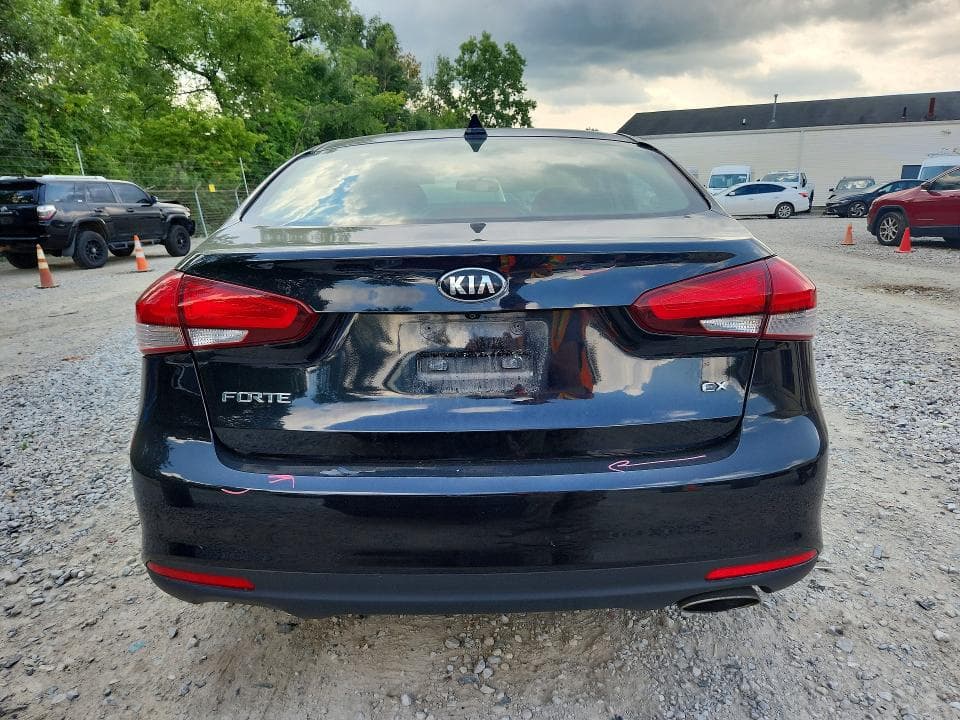 2017 KIA FORTE EX 6