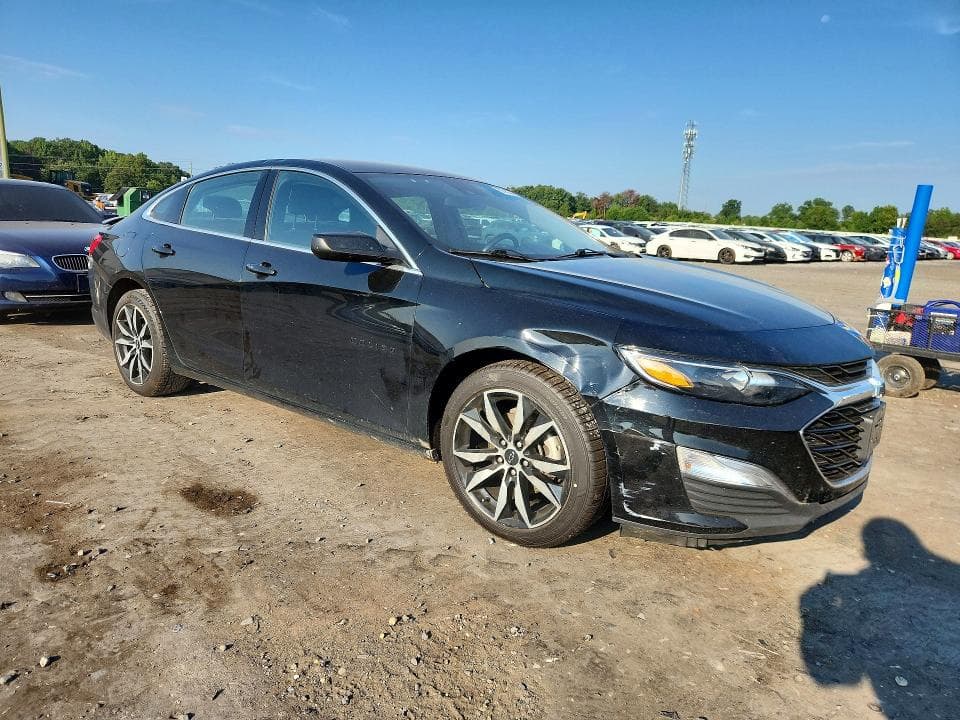 2021 CHEVROLET MALIBU RS 4