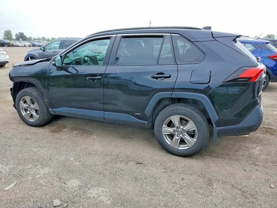 2023 TOYOTA RAV4 LE 2