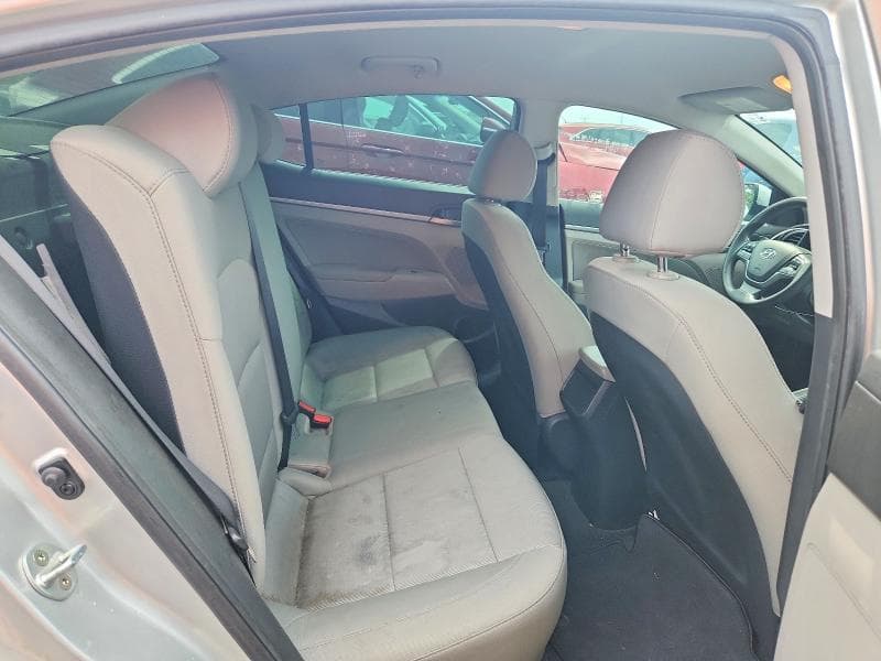 2017 HYUNDAI ELANTRA SE 10