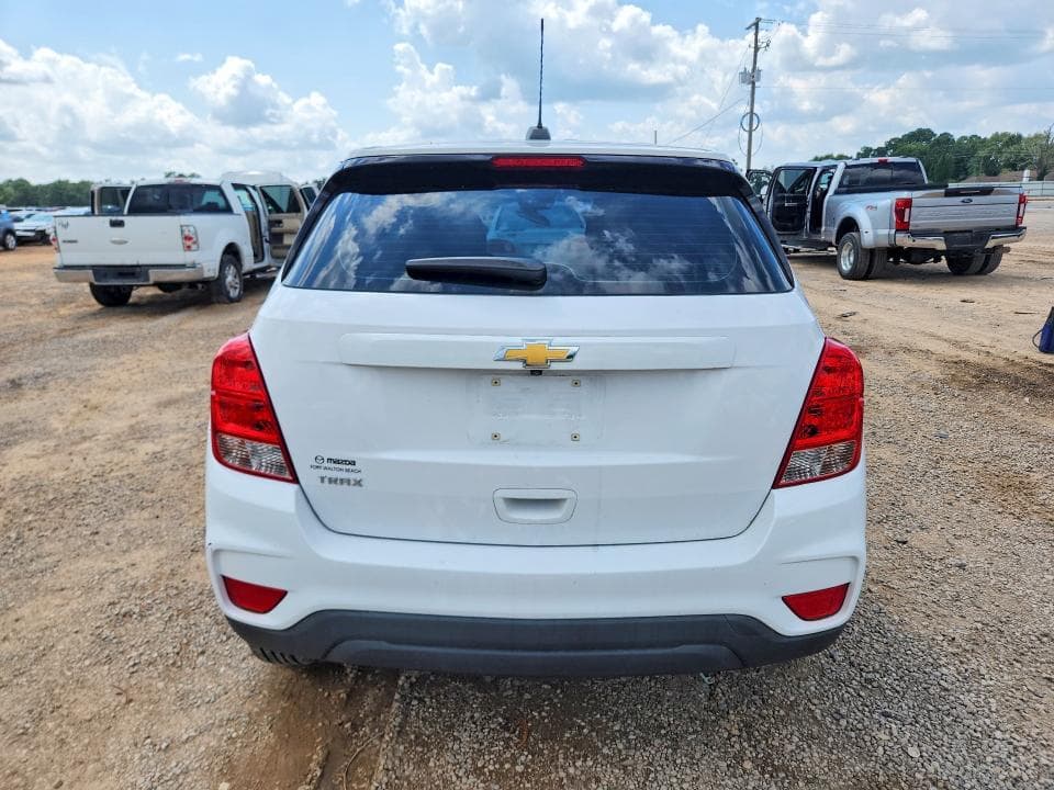2020 CHEVROLET TRAX LS 6