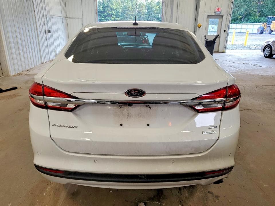 2017 FORD FUSION SE 6