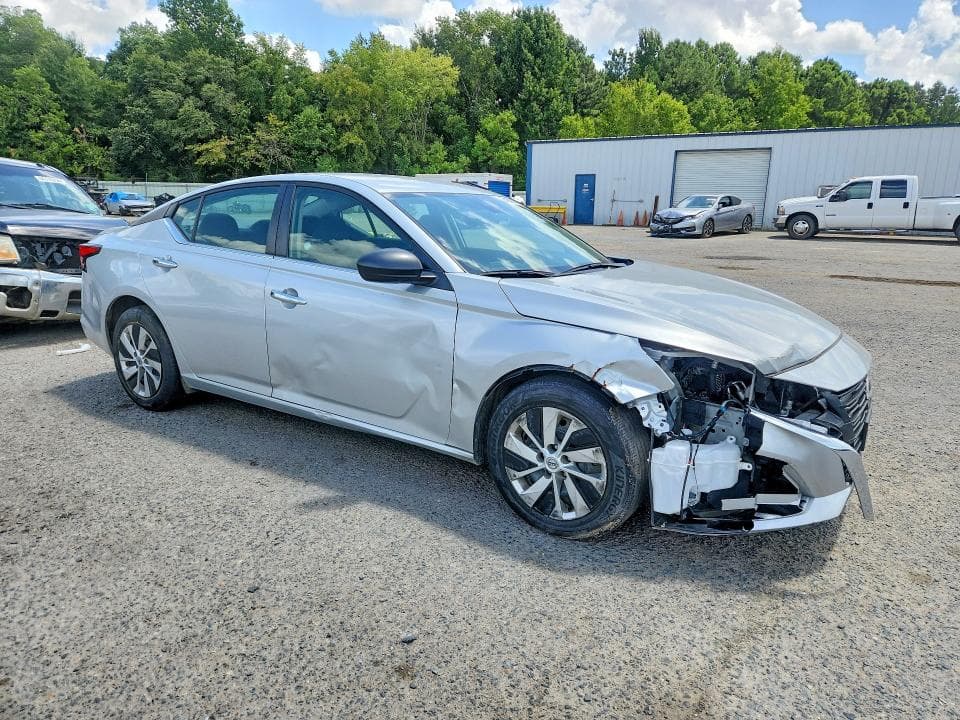 2024 NISSAN ALTIMA S 4