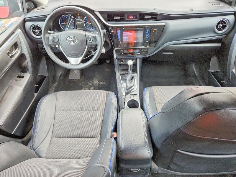 2017 TOYOTA COROLLA SE 8