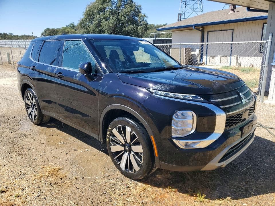 2025 MITSUBISHI OUTLANDER SE 4