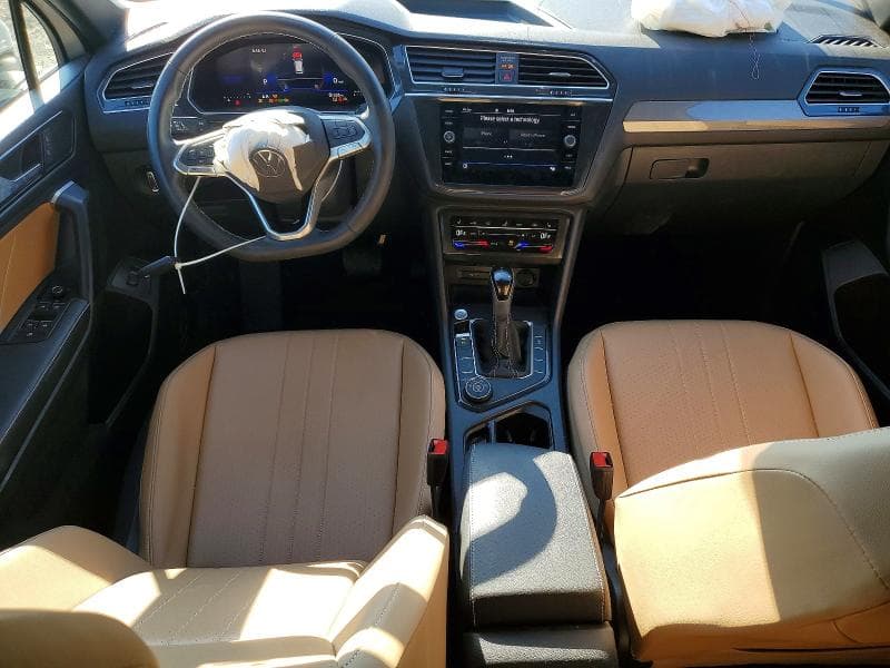 2024 VOLKSWAGEN TIGUAN SE 8