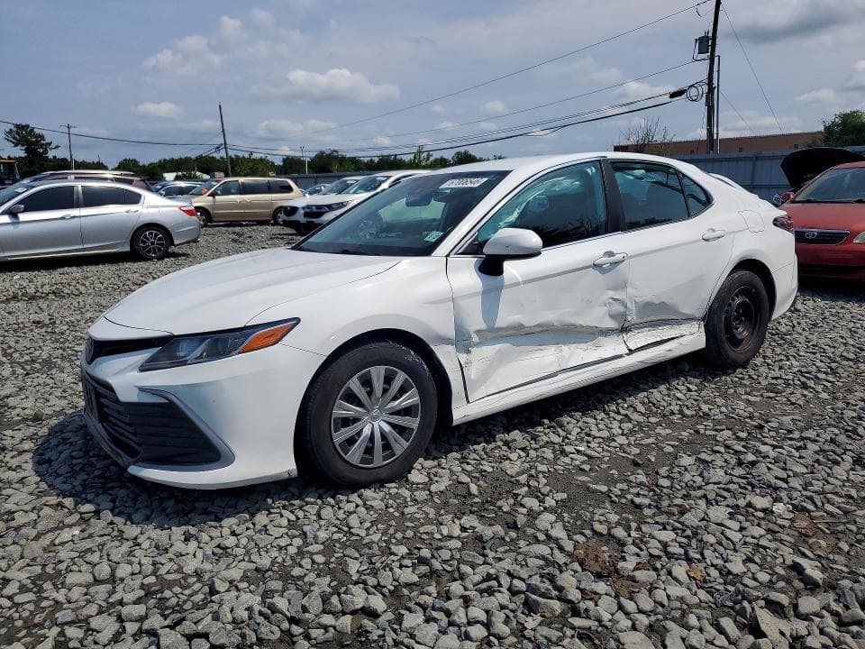 2022 TOYOTA CAMRY LE