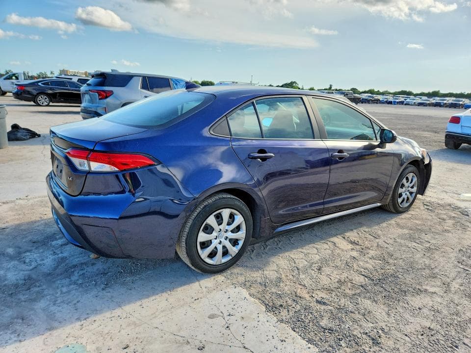 2022 TOYOTA COROLLA LE 3