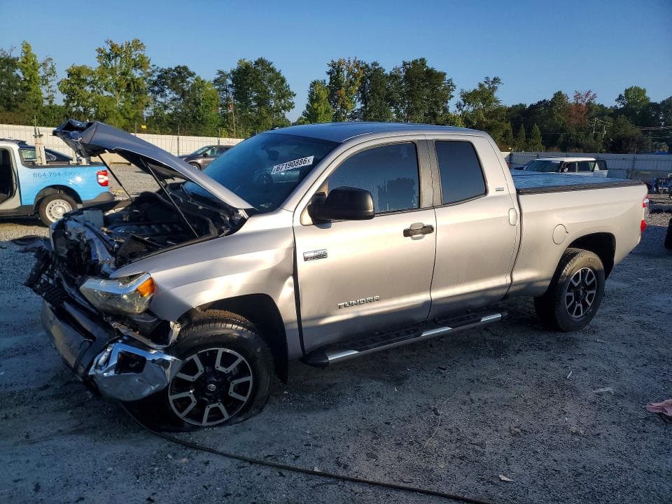 2017 TOYOTA TUNDRA SR5 - 1