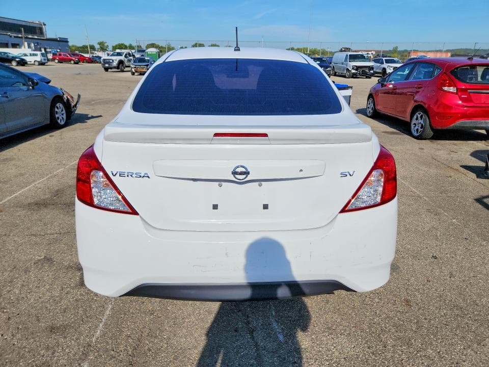 2019 NISSAN VERSA SV 6