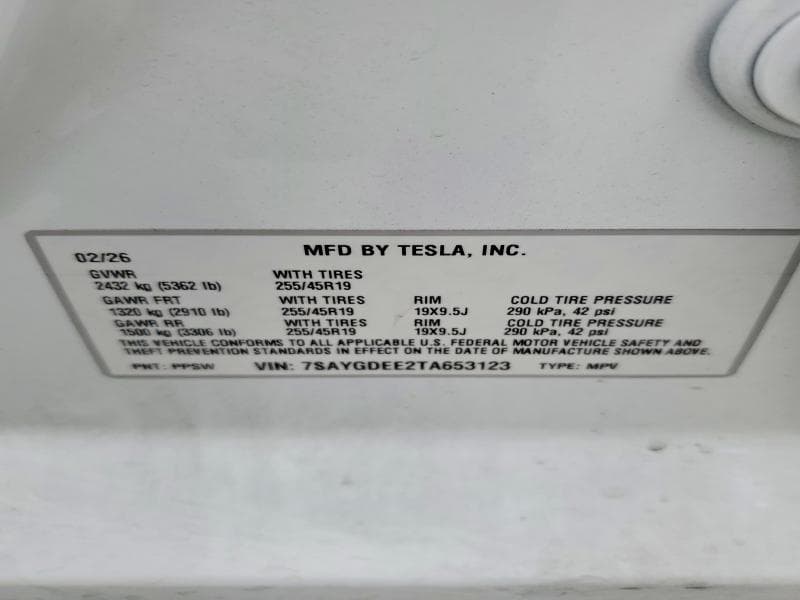 2026 TESLA MODEL Y 12