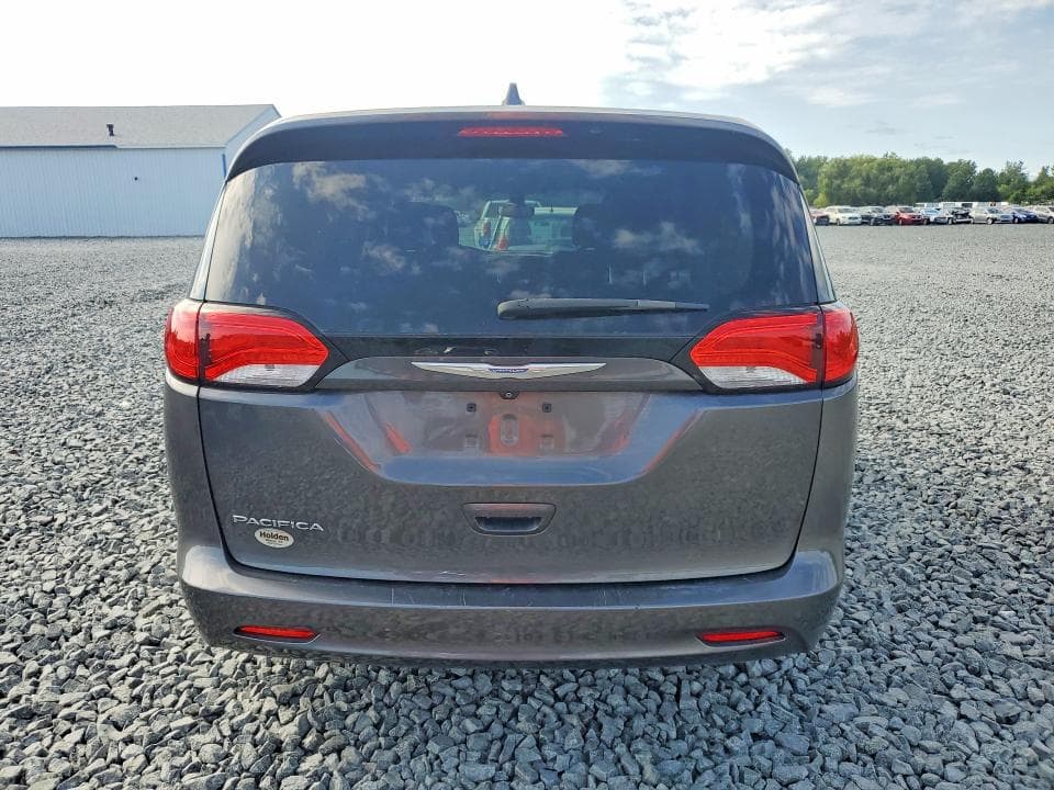 2017 CHRYSLER PACIFICA TOURING 6