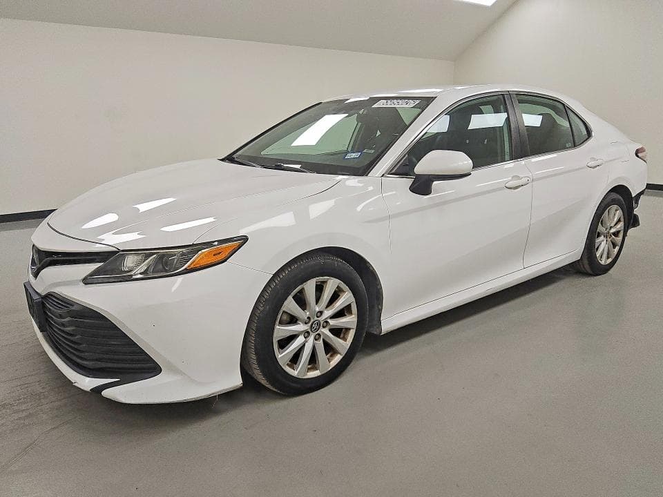 2020 TOYOTA CAMRY LE - 1