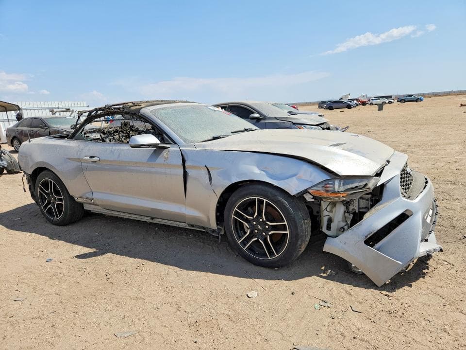 2020 FORD MUSTANG 4
