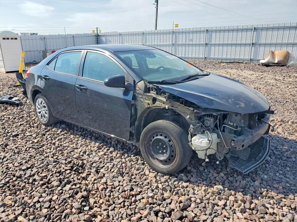 2018 TOYOTA COROLLA LE 4
